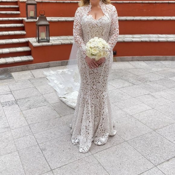 Monique Lhuillier Atherton Wedding Dress / Gown Size 6 - Picture 3 of 16